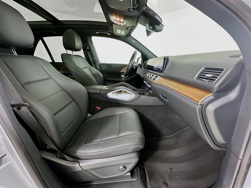 Used 2025 Mercedes-Benz GLE 350 4MATIC image 31