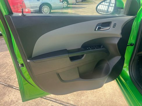 Used 2016 Chevrolet Sonic LT w/ Fun and Sun Package image 15