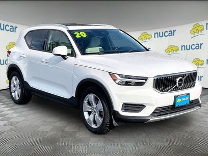 Used 2020 Volvo XC40 T5 Momentum w/ Protection Package Premier