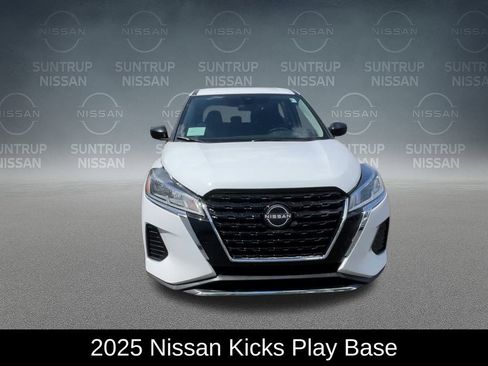 New 2025 Nissan Kicks Play S FWD image 3