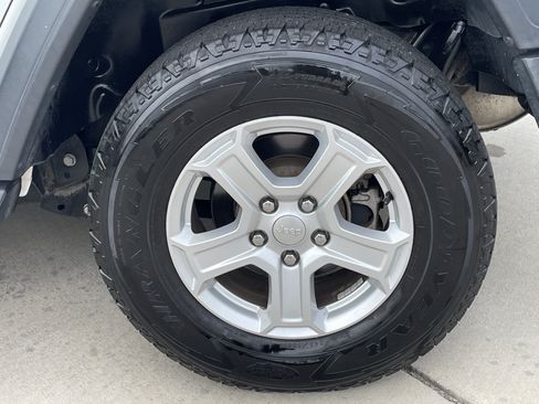 Used 2020 Jeep Wrangler Unlimited Sport S AWD/4WD image 37