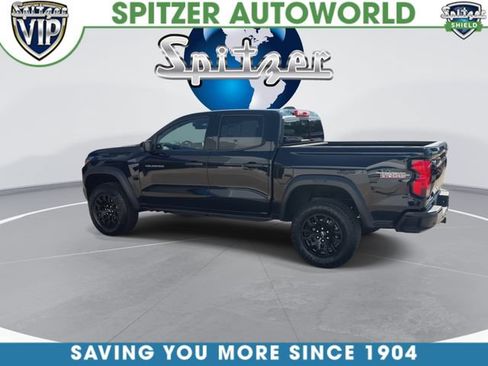 Used 2024 Chevrolet Colorado Trail Boss w/ Technology Package AWD/4WD image 7