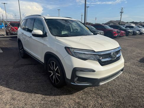 Used 2019 Honda Pilot Touring image 1