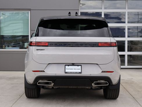 New 2026 Land Rover Range Rover Sport Dynamic SE AWD/4WD image 7