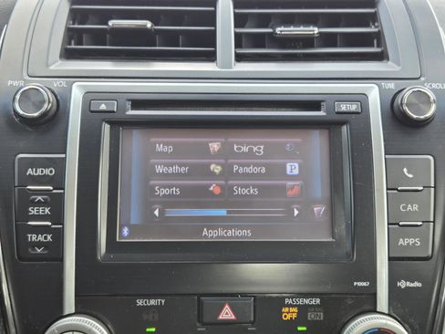 Used 2012 Toyota Camry SE FWD image 14