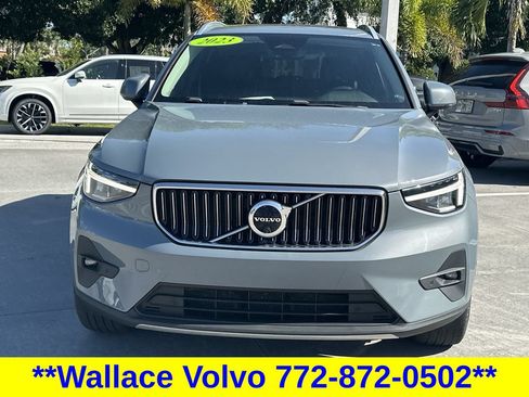 Used 2023 Volvo XC40 B5 Plus w/ Protection Package Premier AWD/4WD image 4
