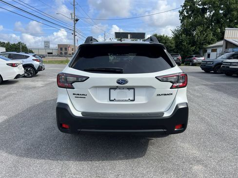 Used 2023 Subaru Outback Onyx Edition AWD/4WD image 7