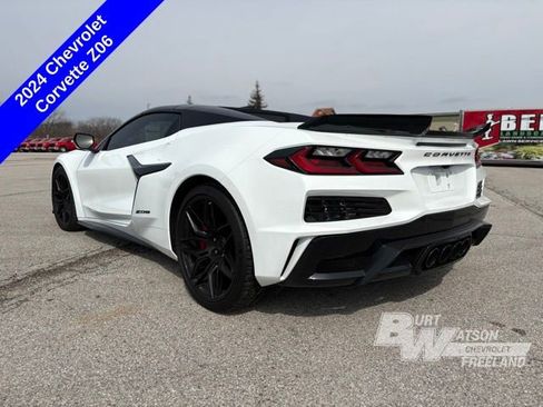 Used 2024 Chevrolet Corvette Z06 image 4