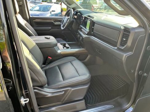 Used 2024 Chevrolet Silverado 3500 LT w/ All Star Edition AWD/4WD image 31