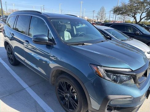 Used 2022 Honda Pilot Special Edition image 2