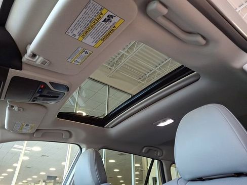 Certified 2025 Subaru Outback Limited image 14