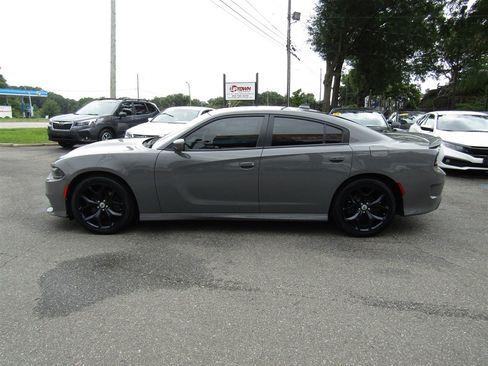 Used 2019 Dodge Charger GT RWD image 4