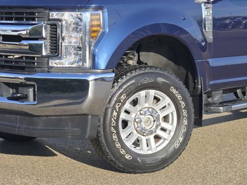 Used 2019 Ford F250 XL w/ STX Appearance Package image 3