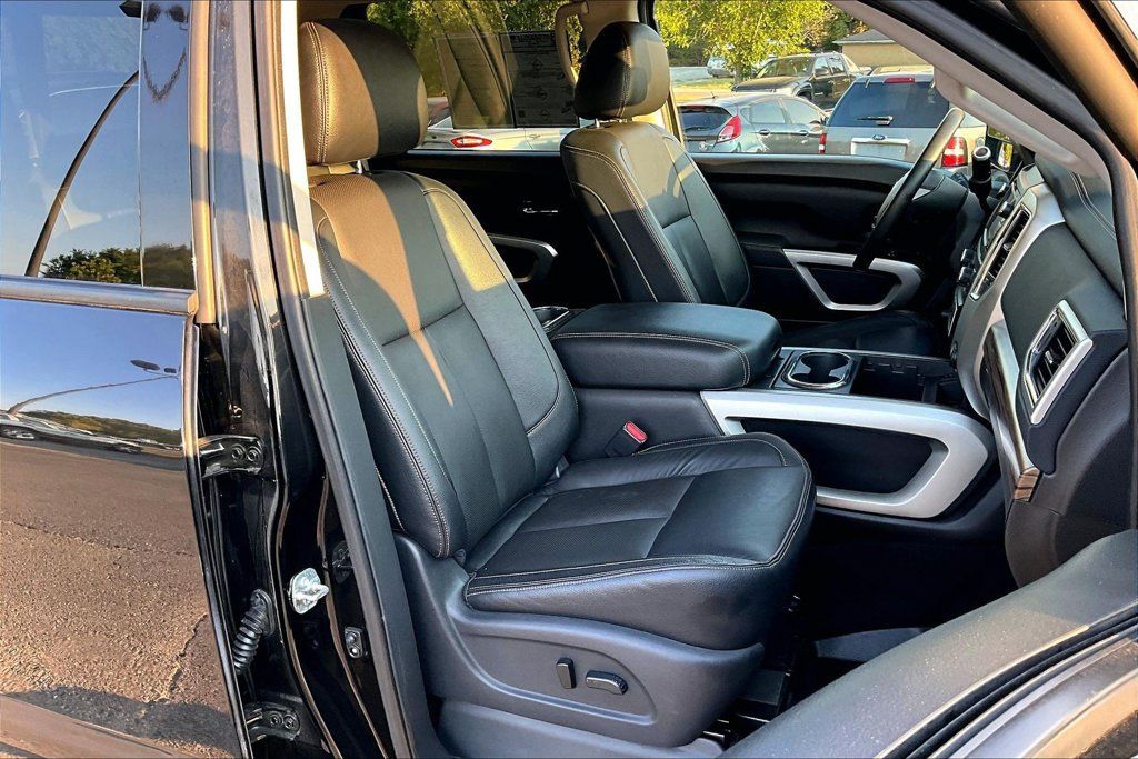 Used 2018 Nissan Titan SL w/ Texas Titan Edition AWD/4WD image 7