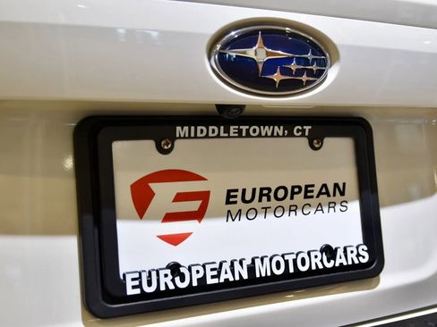 Used 2021 Subaru Crosstrek 2.0i Premium w/ Moonroof Package image 9