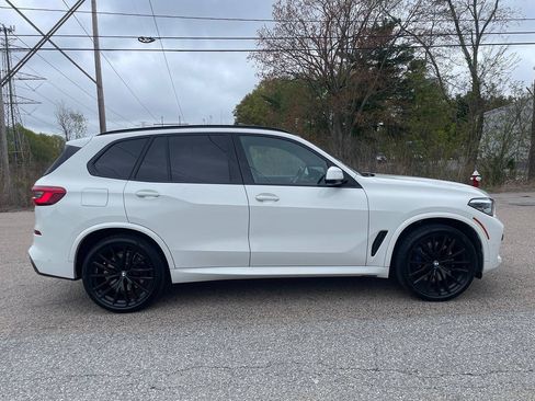 Used 2020 BMW X5 xDrive40i w/ M Sport Package AWD/4WD image 6