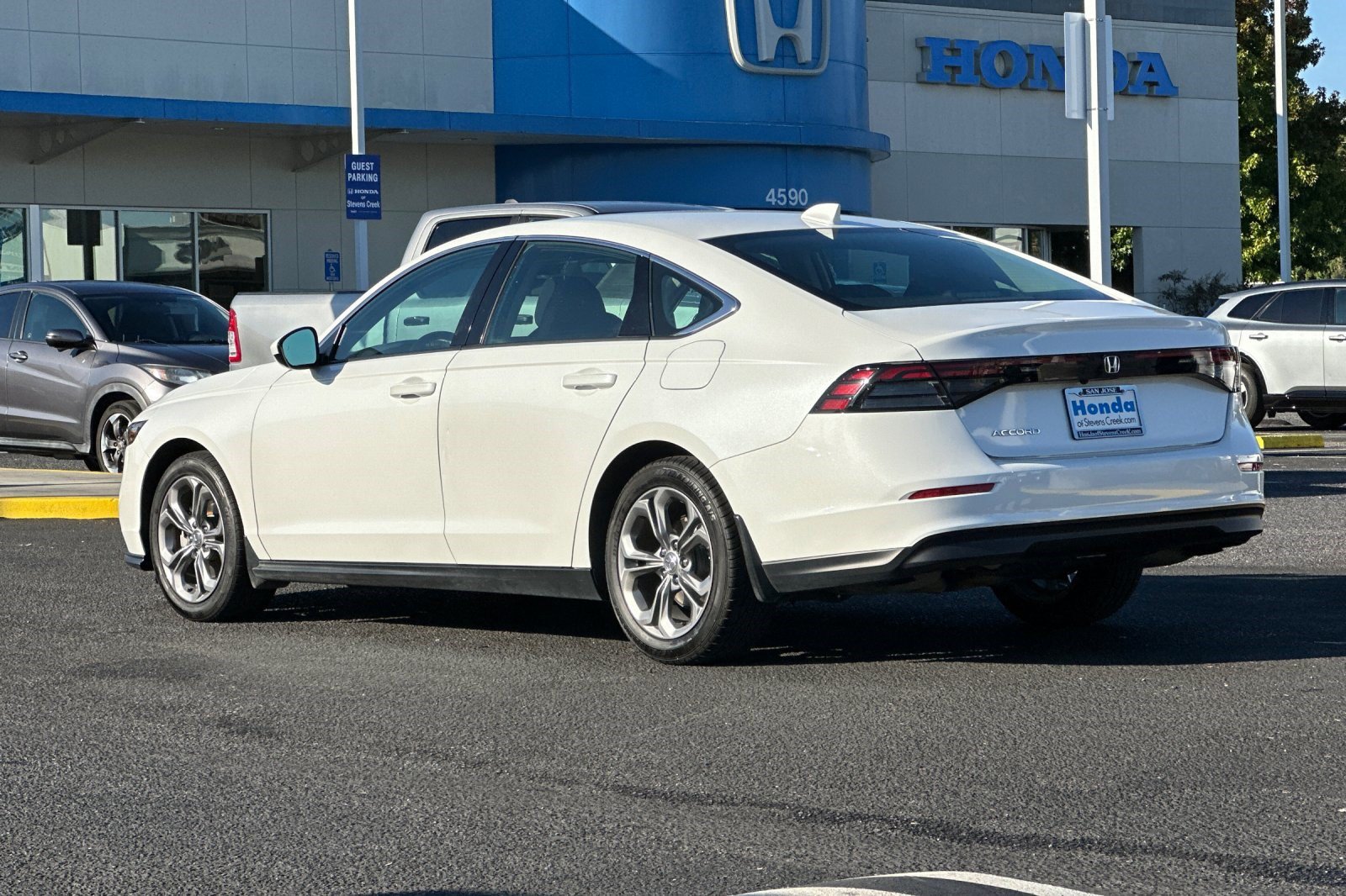 Used 2024 Honda Accord EX image 3