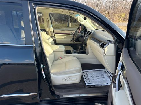 Used 2016 Lexus GX 460 Luxury image 29