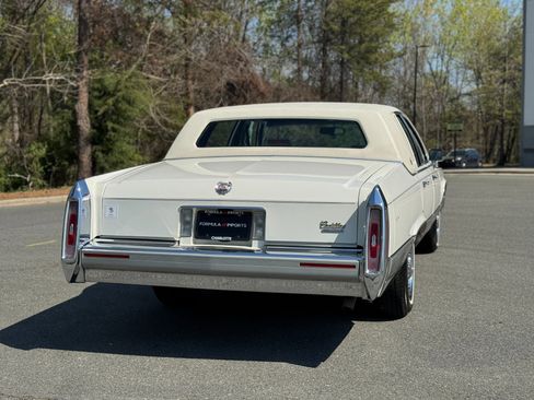 Used 1991 Cadillac Brougham image 11