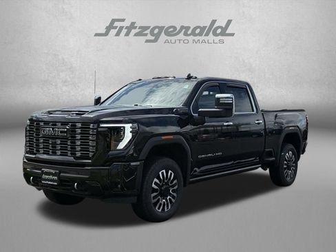 Used 2025 GMC Sierra 2500 Denali Ultimate AWD/4WD image 3