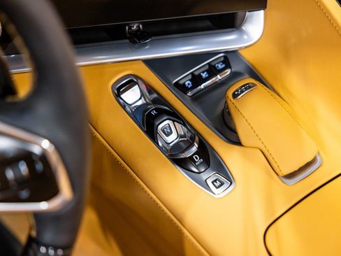 Used 2023 Chevrolet Corvette Z06 RWD image 47