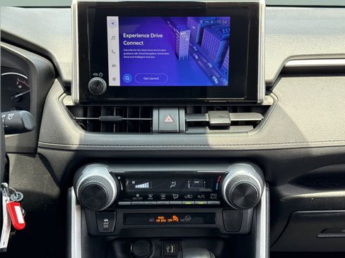 Used 2023 Toyota RAV4 LE FWD image 10
