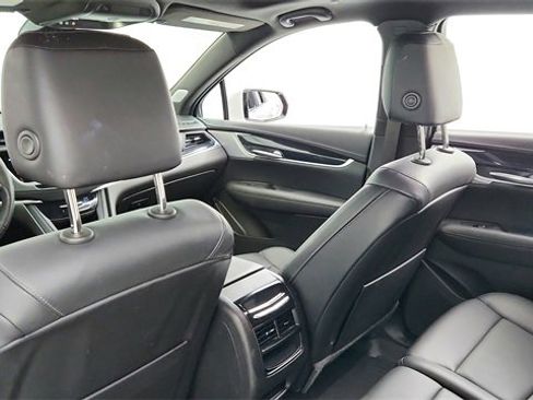 Certified 2024 Cadillac XT5 Premium Luxury w/ LPO, Floor Liner Package image 19