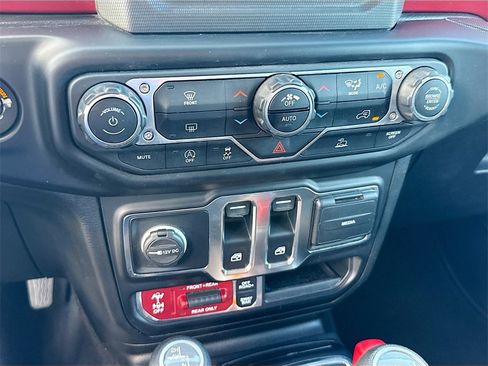 Used 2021 Jeep Wrangler Rubicon image 16