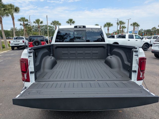 Used 2025 RAM 2500 Laramie w/ Night Edition RWD image 9