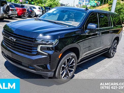 Used 2023 Chevrolet Suburban High Country AWD/4WD image 15