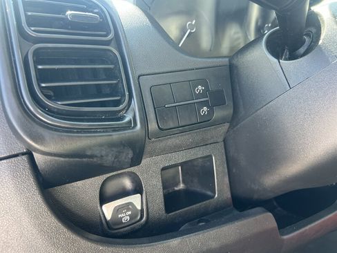 Used 2023 RAM ProMaster 2500 FWD image 9