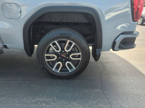 Certified 2024 GMC Sierra 1500 AT4 w/ Technology Package AWD/4WD image 13