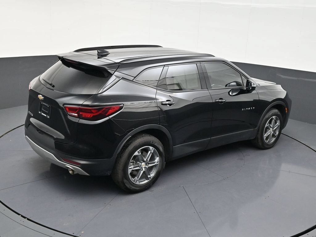 Used 2024 Chevrolet Blazer LT FWD image 18