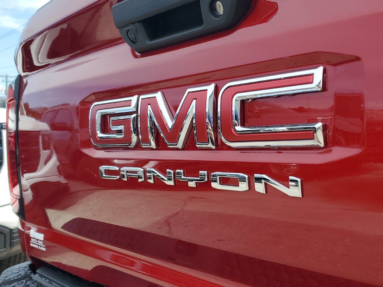 New 2026 GMC Canyon AT4 AWD/4WD image 7