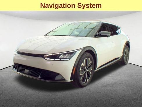 Used 2023 Kia EV6 Wind w/ Wind Technology Package AWD/4WD image 4