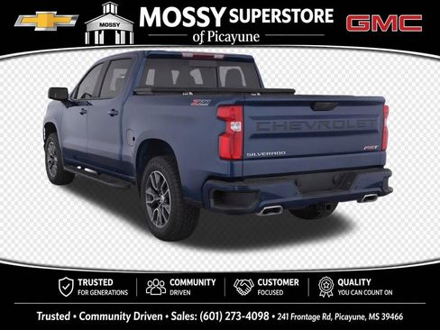 Used 2022 Chevrolet Silverado 1500 RST w/ Safety Package AWD/4WD image 3