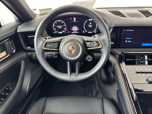 Certified 2025 Porsche Panamera RWD image 14