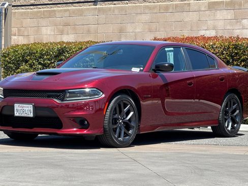 Used 2022 Dodge Charger R/T w/ Plus Group RWD image 8