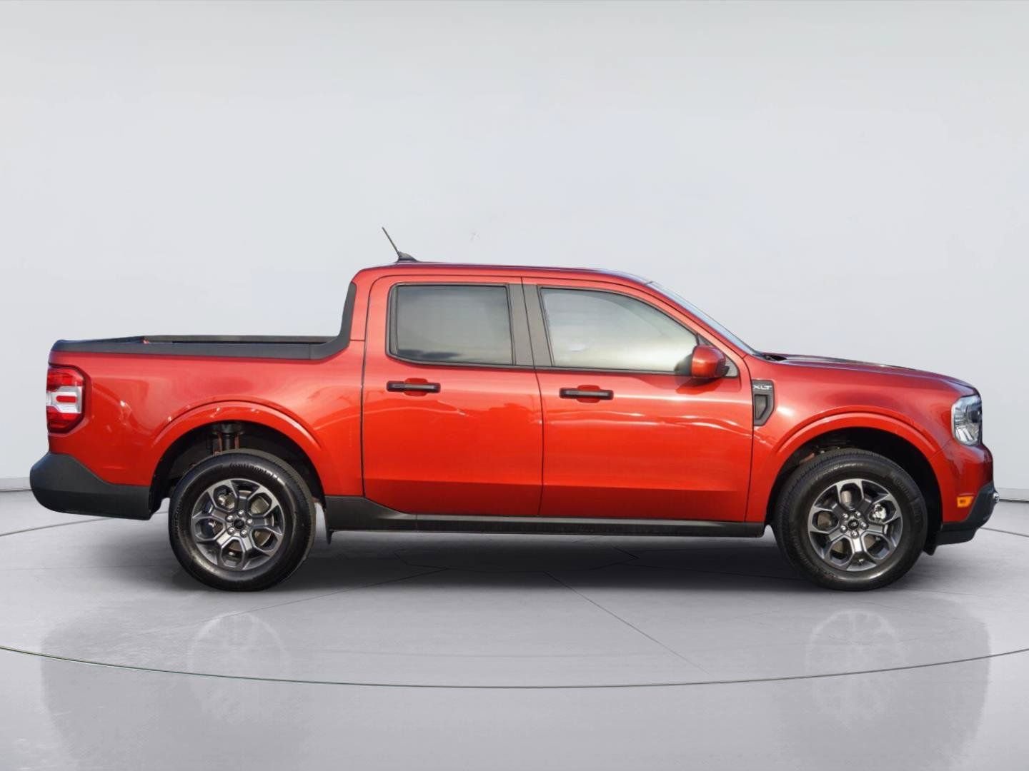 Used 2022 Ford Maverick XLT w/ XLT Luxury Package FWD image 5