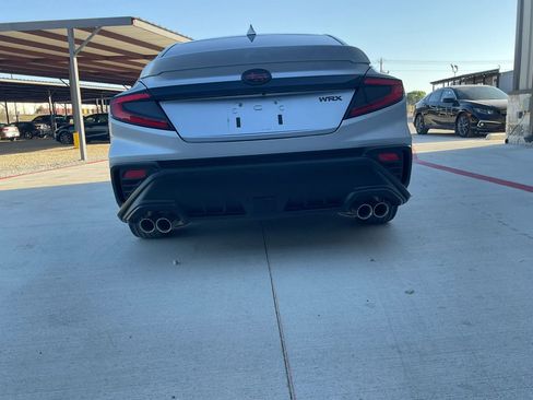 Used 2022 Subaru WRX Limited image 9