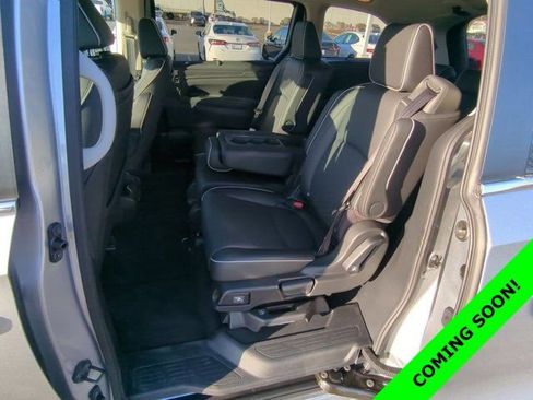 Used 2025 Honda Odyssey Touring image 16