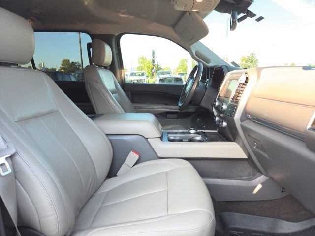 Used 2019 Ford Expedition XLT w/ Equipment Group 202A RWD image 17