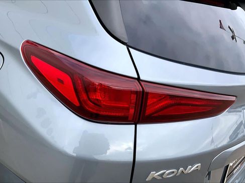 Used 2021 Hyundai Kona SEL w/ Cargo Package FWD image 27