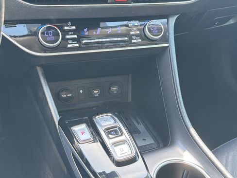 Used 2020 Hyundai Sonata Limited FWD image 22