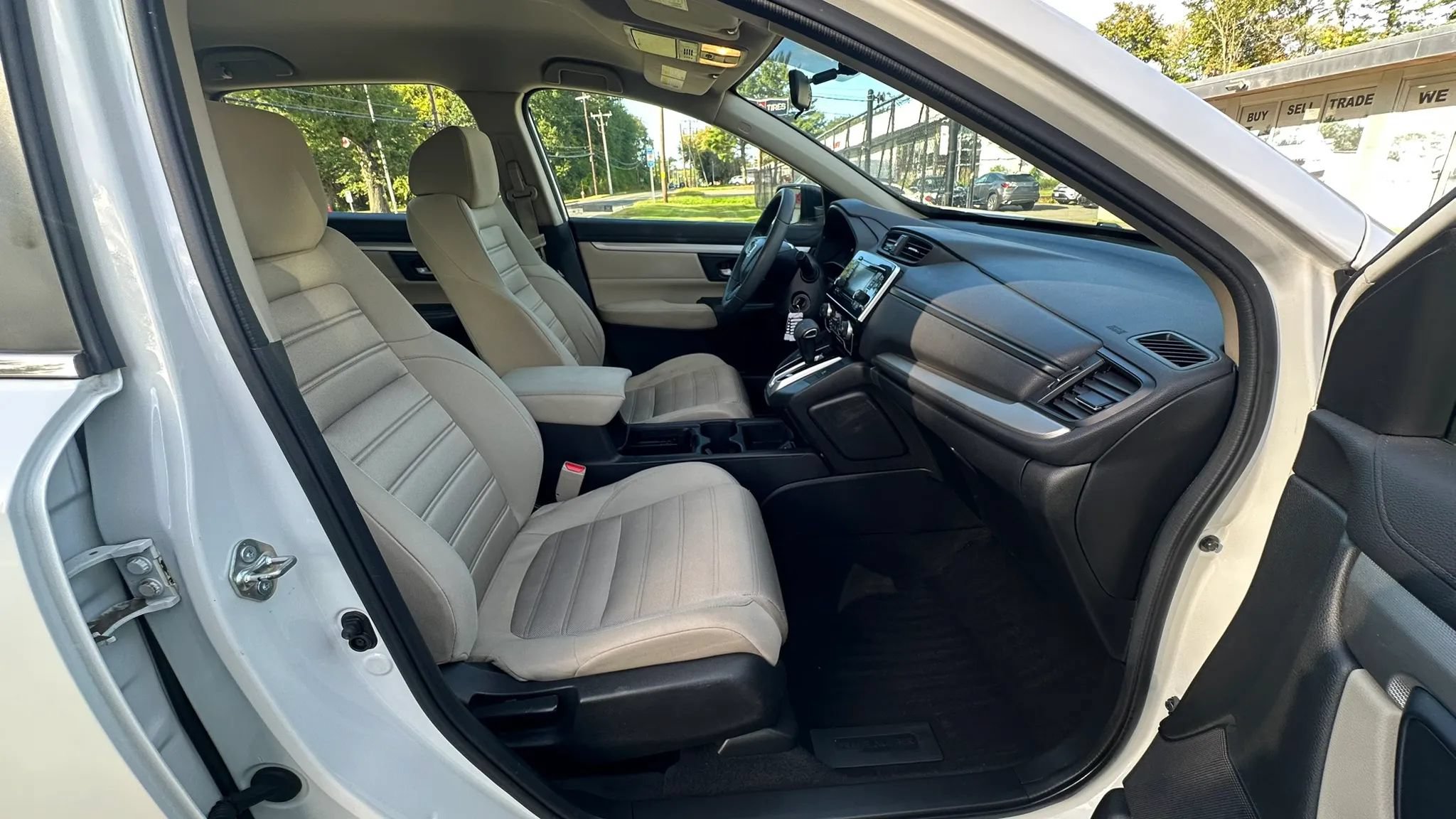 Used 2018 Honda CR-V LX image 36