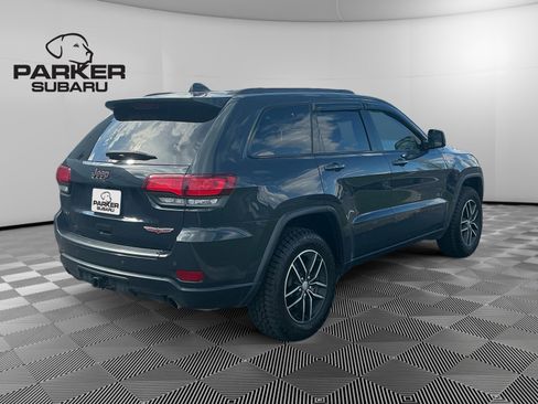 Used 2018 Jeep Grand Cherokee Trailhawk w/ Trailhawk Luxury Group AWD/4WD image 5