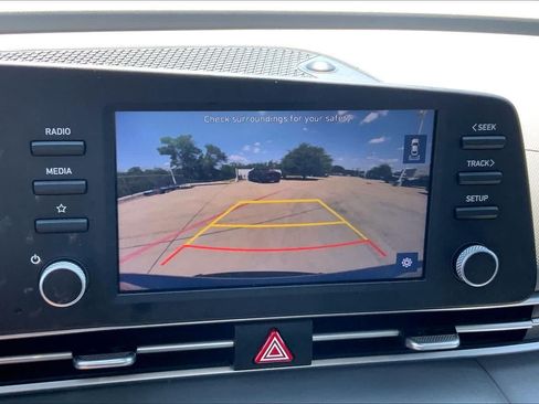 Used 2023 Hyundai Elantra SEL FWD image 27