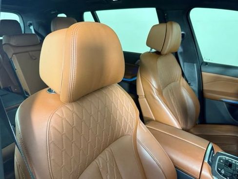 Used 2025 BMW X7 xDrive40i w/ M Sport Package AWD/4WD image 30