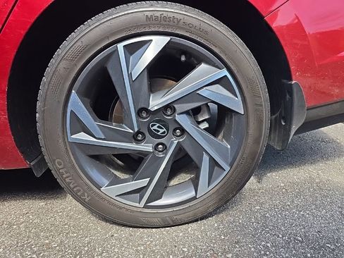 Certified 2025 Hyundai Elantra Sport FWD image 8