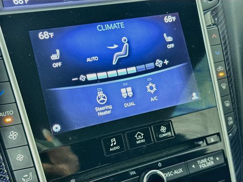 Used 2017 INFINITI Q60 Red Sport 400 AWD/4WD image 18